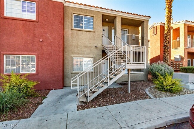 Building Photo - 4730 E Craig Rd Unit 2160 Rental