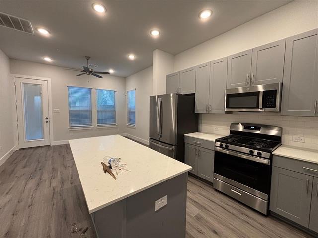 Photo - 825 W Mayfield Rd