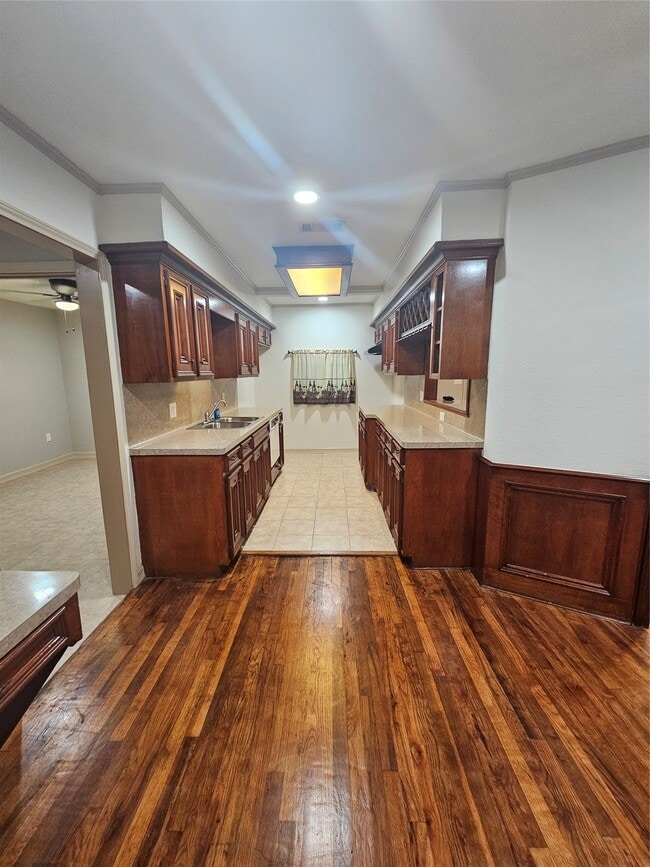 Photo - 10230 Pillot St