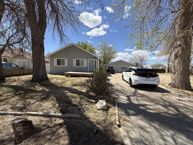 Building Photo - 310 Chimney Park Dr