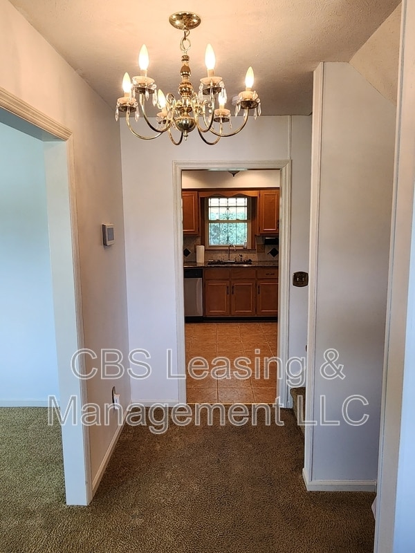 Photo - 3200 Archer Way