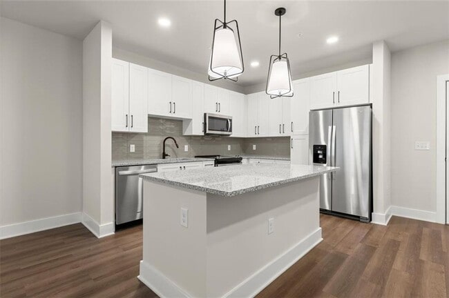 Photo - 2648 Sandy Plains Rd Unit 137