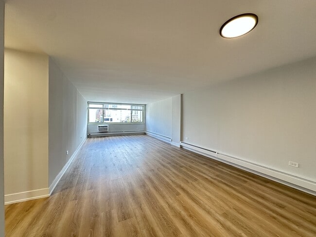 Photo - 1349 N Dearborn St Unit K71