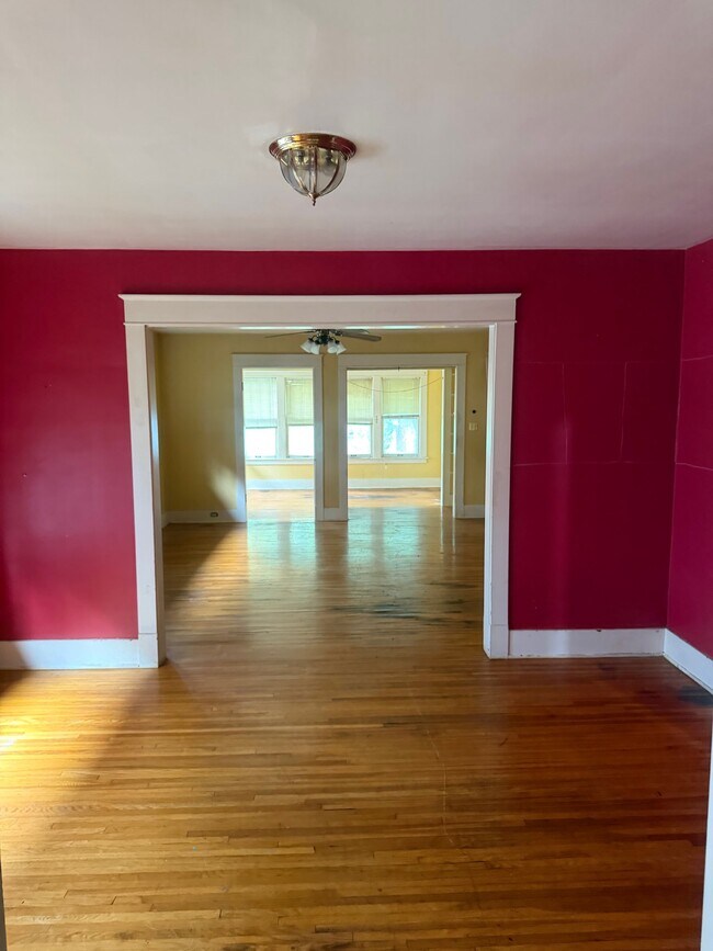 Photo - 405 Victoria Pl Unit 4