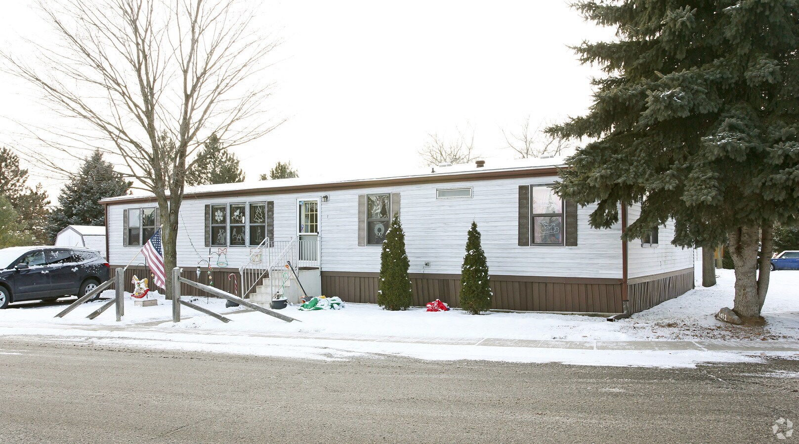 Photo - Saline Meadows Apartments