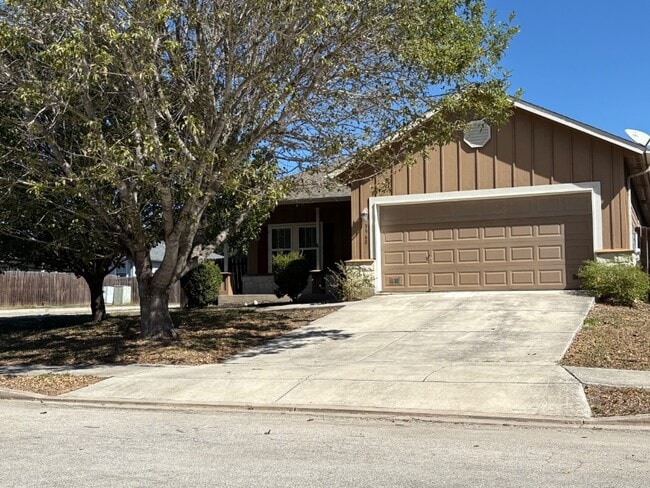 Building Photo - 3960 Wensledale Dr