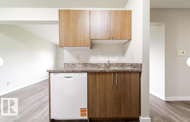 Photo - 3415-3106 106 Ave NW