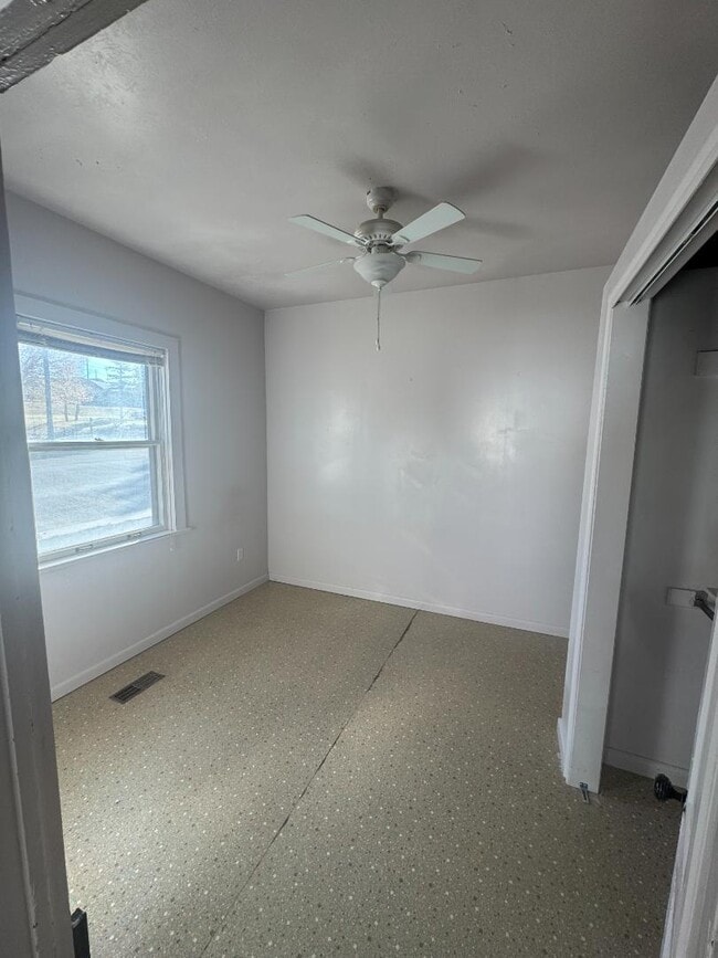 Photo - 18 Frontier St