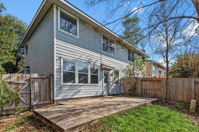 Photo - 71 Summer Haze Cir