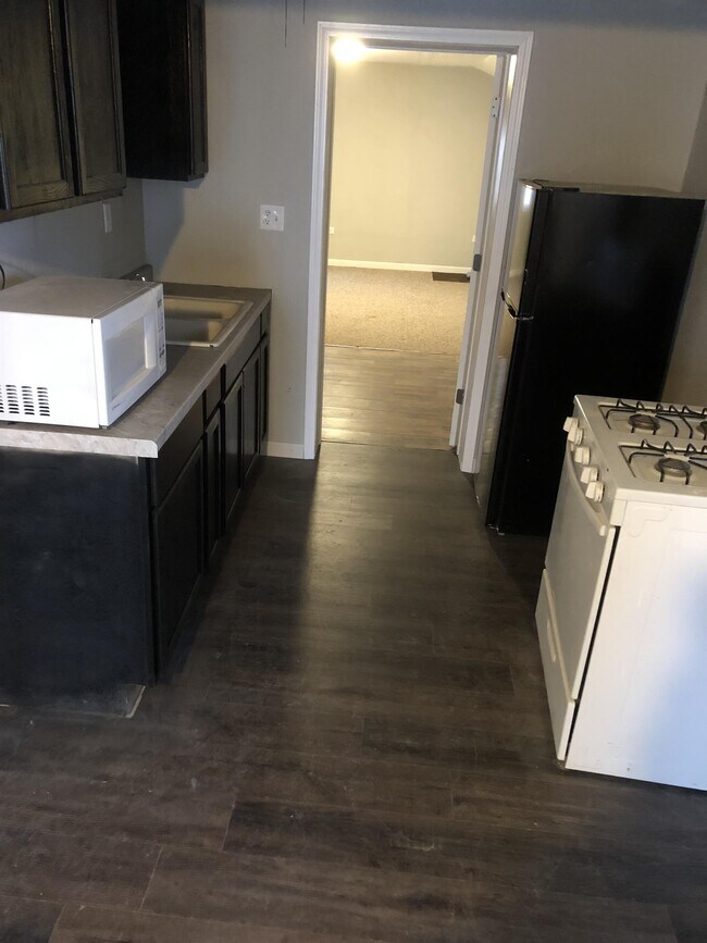 Photo - 137 1/2 W North C St Unit 1