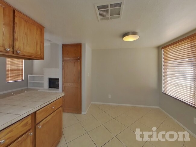 Photo - 855 Schooner Dr