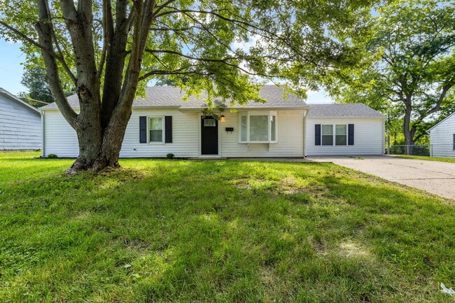 Building Photo - 745 Morningstar Dr