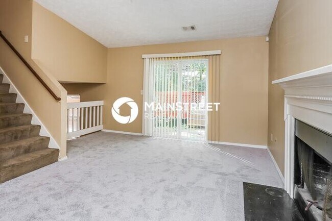 Photo - 3 Bedroom Pet-Friendly Home in Decatur, GA with Main Street Renewal