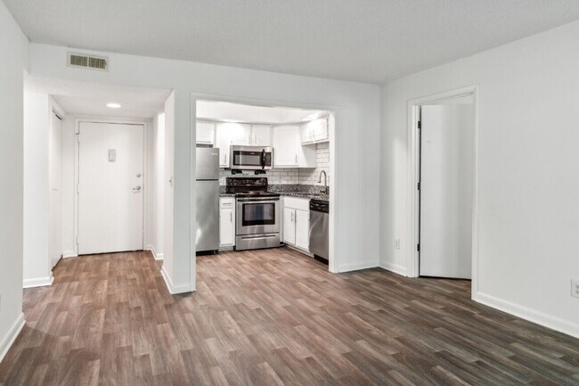 Photo - The Grove at Hickory Valley