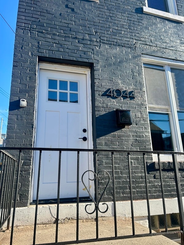 Building Photo - 4044 Geneva St Unit 1