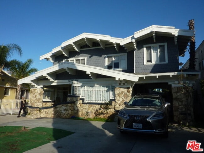Building Photo - 1330 Crenshaw Blvd Rental