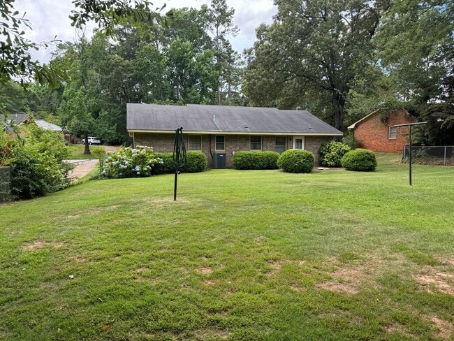 Photo - 1109 Drew Ln