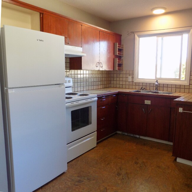 Photo - 10904-1093A 93a St