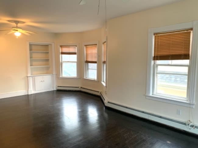 Photo - 23 Jenckes St Unidad 1