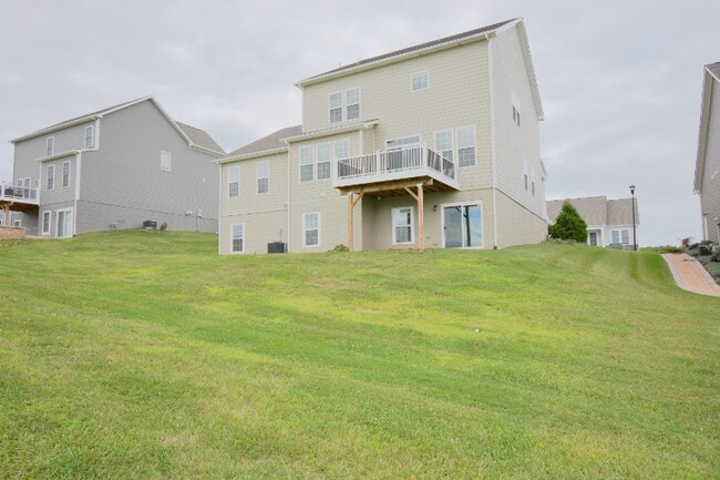 710 Jefferson Cir NW