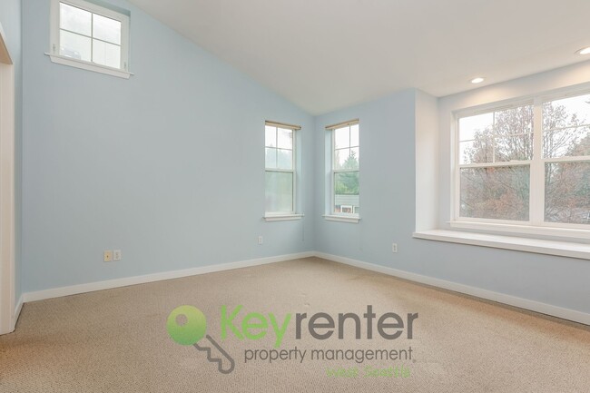 Photo - Sophisticated Seattle Home with Stunning Interiors