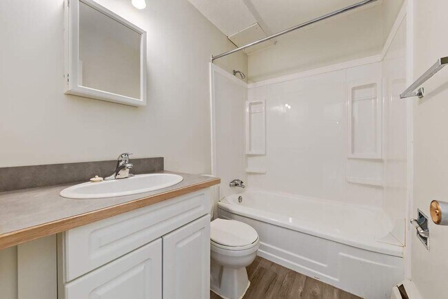 Photo - Valleyview Manor