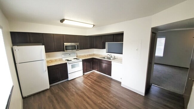 Photo - 412 N 18th Ave