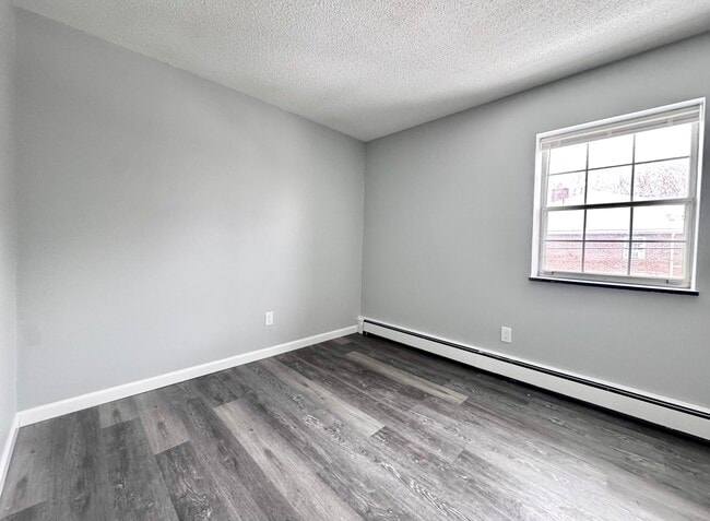 Silver Lake Apartments