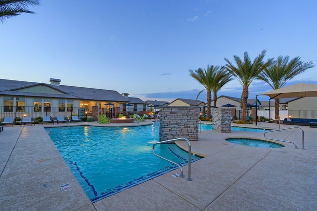 Photo - Estia Windrose