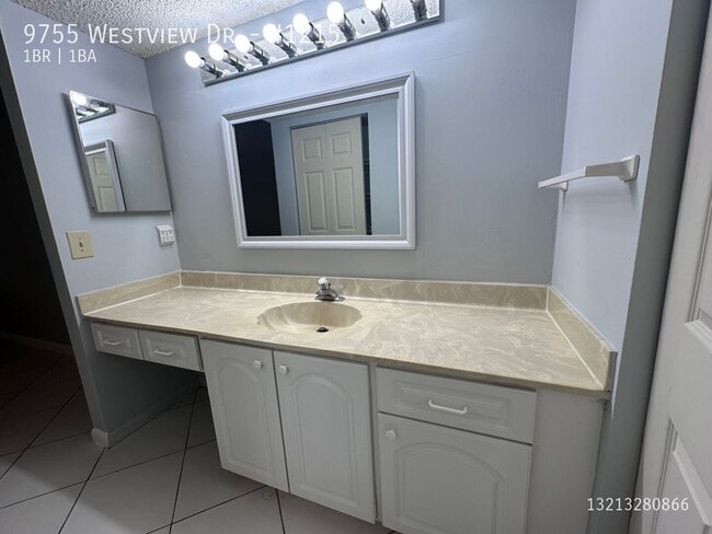 Photo - 9755 Westview Dr Unit #1215