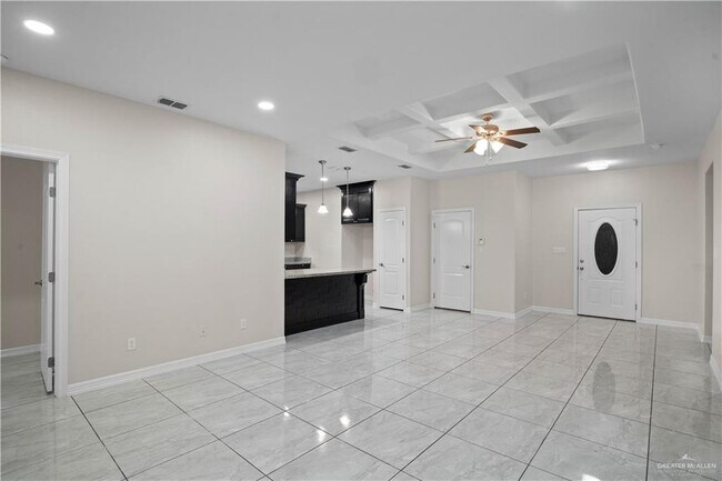 Photo - 18 Pedernal St