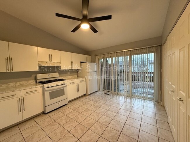 Photo - 624 Thorndale Dr