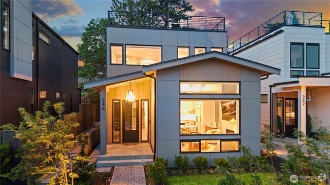 Building Photo - 246 5th Ave W Rental