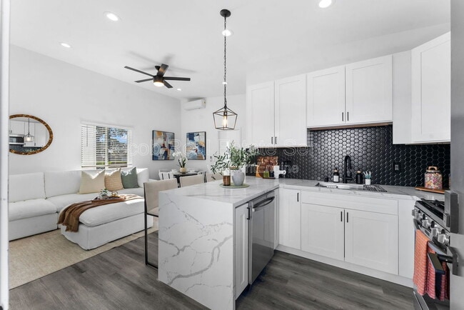 Photo - 8353 Ivory Coast Dr Unidad 8