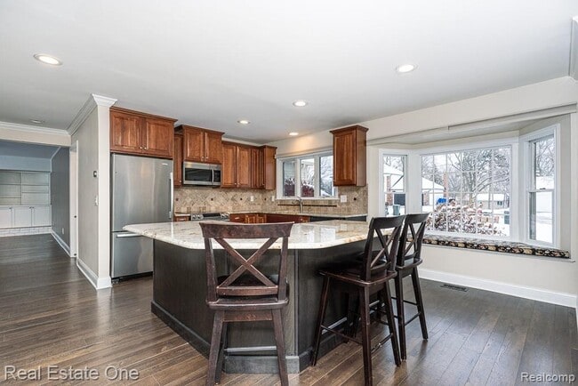 Photo - 732 Rutgers Rd