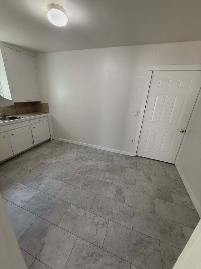 Photo - Newly remodel 2 Bedroom on Large lot