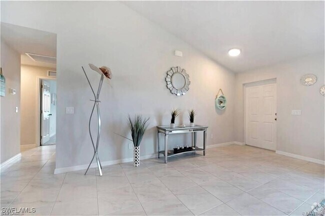 Building Photo - 4334 SW 9th Pl Rental