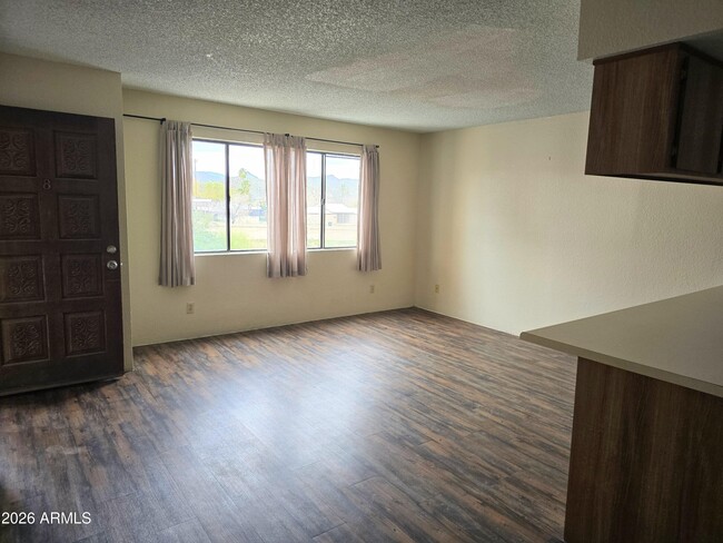 Photo - 455 N Tegner St Unit 8