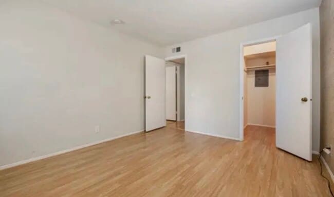 Photo - 7834 Broadway Unit 207