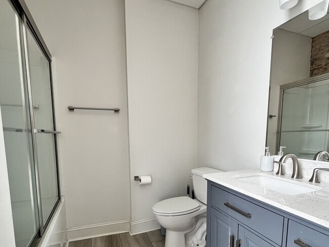 Photo - 201 E Lafayette St