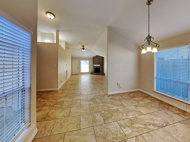 Photo - 19607 Lake Hollow Ln