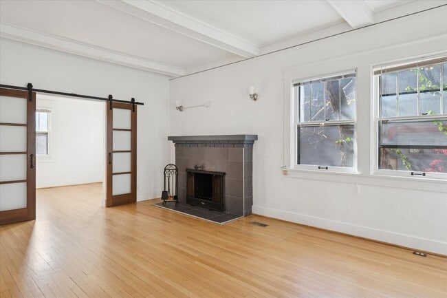 Photo - 1528 Mapleton Ave Unit 2