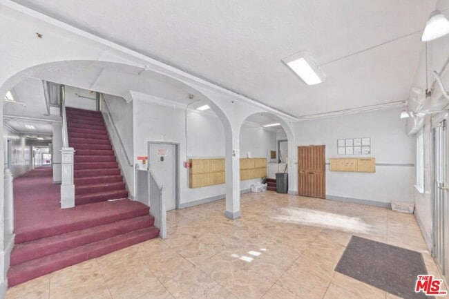 Photo - 400 S Kenmore Ave Unit 300