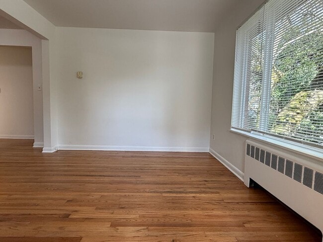 Photo - 1535-1537 California Ave SW (OTP) Unit 1535 California Ave SW