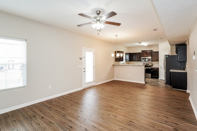 Photo - 1626 Sunray Dr