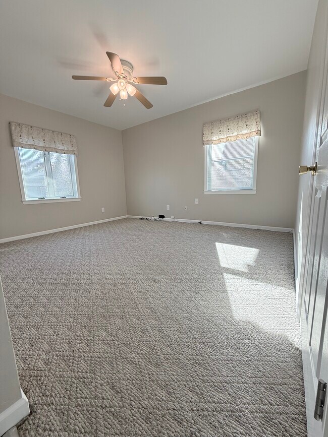 Photo - 270 Grant Ave Unit 2