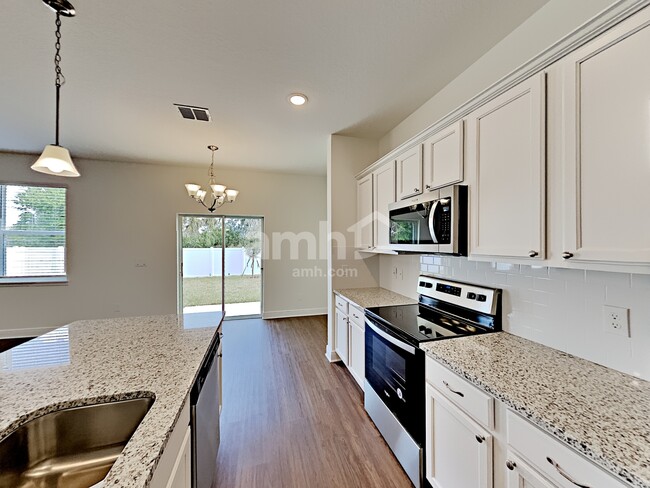 Photo - 1337 Celery Ave