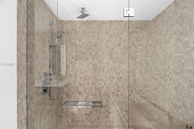 Photo - 88 SW 7th St Unidad 3608