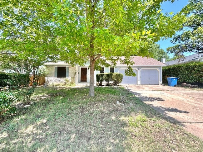 Cozy 3BR/2BA Single-Story Home with Privat... - Cozy 3BR/2BA Single-Story Home with Privat...