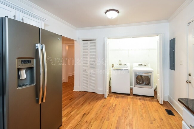 Photo - 83 Ormond St SE